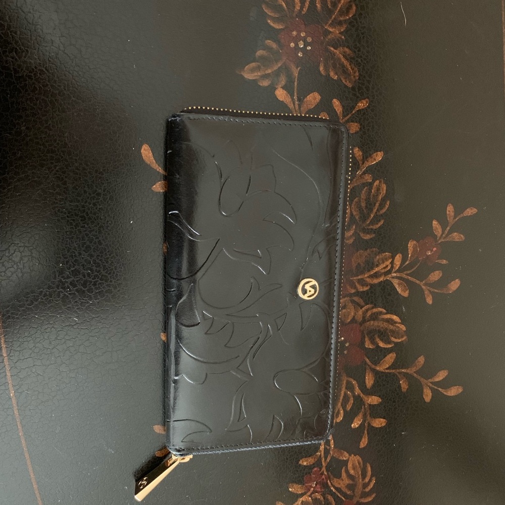 Black Italian leather wallet